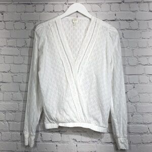 Roan + Ryan top white v-neck